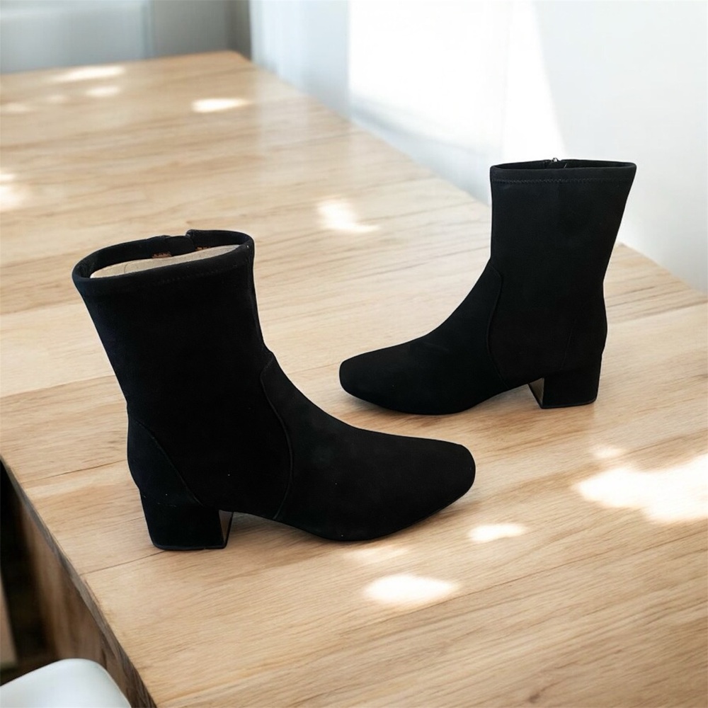 New with box gentle Souls by Kenneth Cole Ella Stretch Bootie women size various